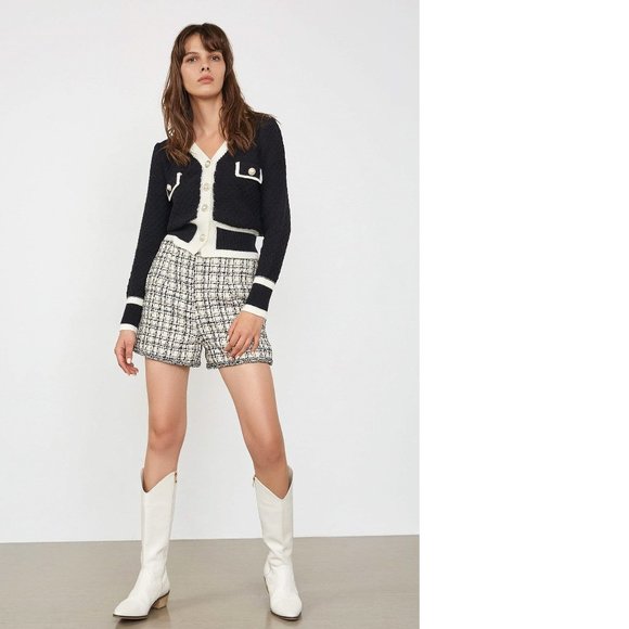 J.ING Raelee Beige Check Shorts - Picture 5 of 8